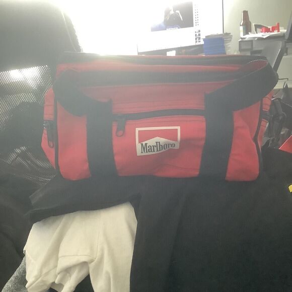 Vintage 1995 Marlboro Travel Cooler Lunch Bag Soft Sided Insulated Red Black In
